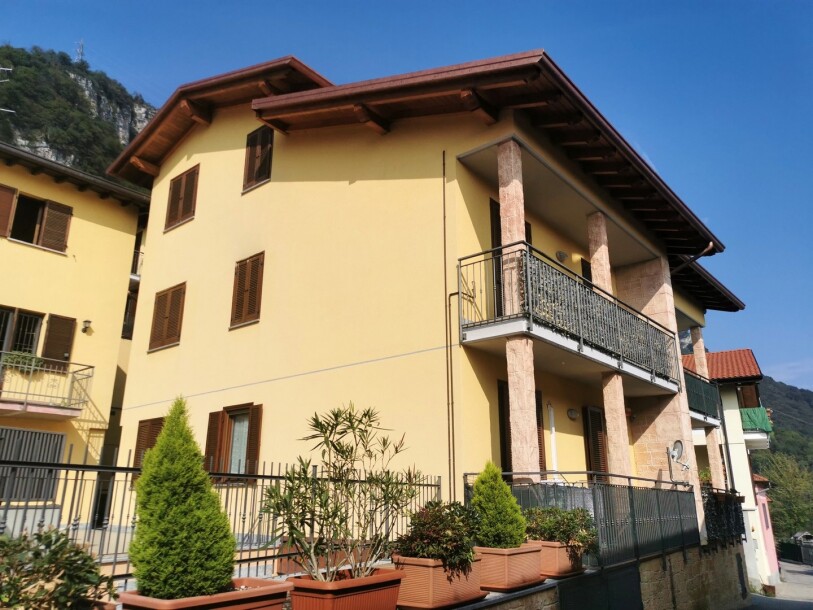 ARCISATE, TRILOCALE CON BOX-1