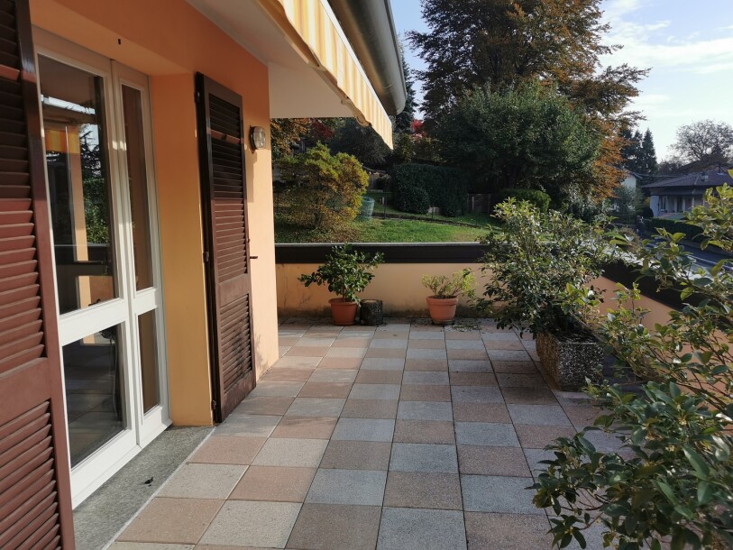 SALTRIO, PRESTIGIOSA VILLA BIFAMILIARE-10