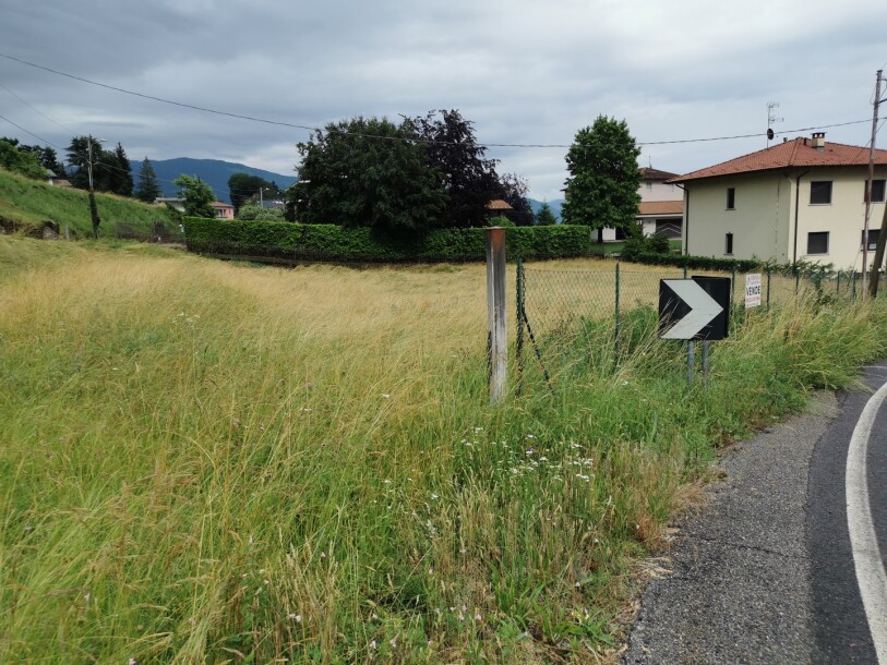 CLIVIO, TERRENO EDIFICABILE-10