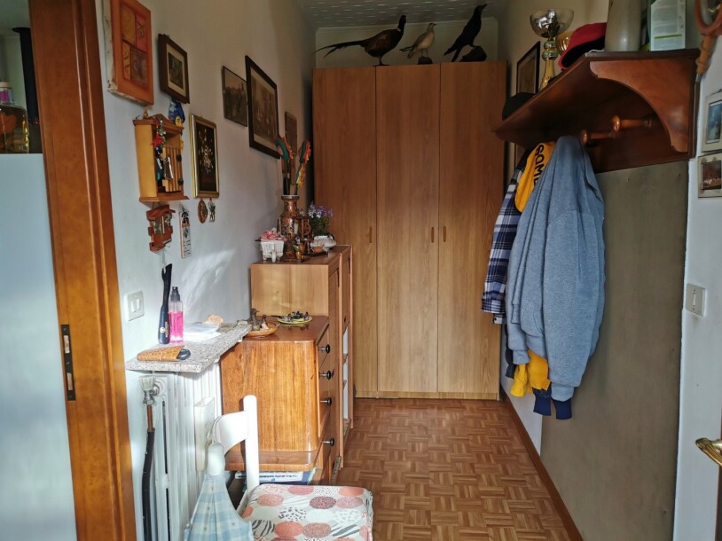 BISUSCHIO, BILOCALE CON ACCESSORI-12
