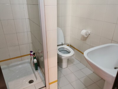 INDUNO OLONA, TRILOCALE SU DUE LIVELLI