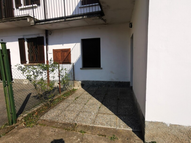 INDUNO OLONA, BI-TRILOCALE CON BOX-16