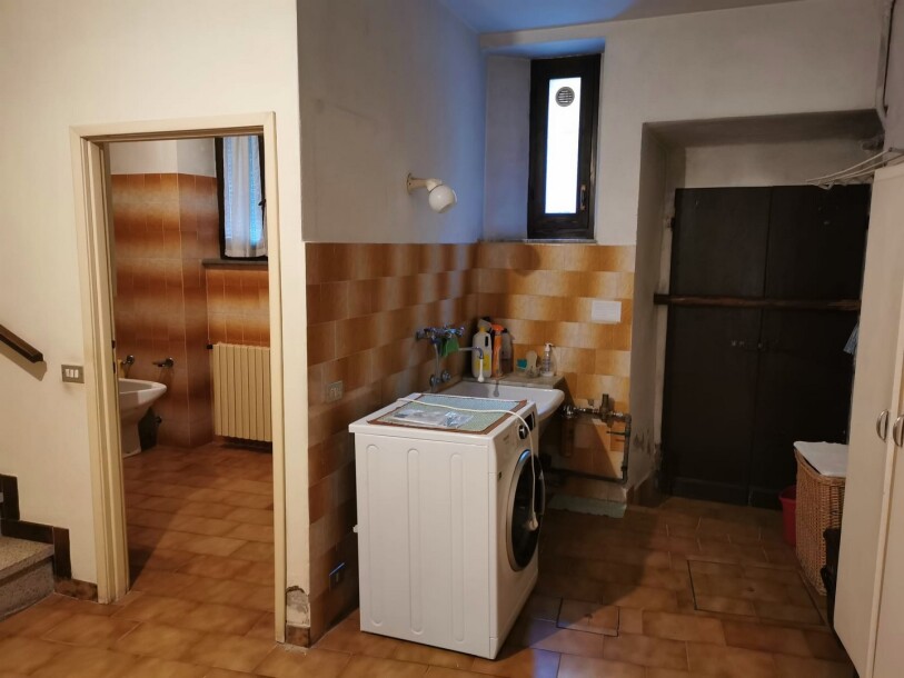 INDUNO OLONA, PORZIONE DI CORTE-14