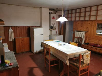 SALTRIO, PORZIONE DI CASA