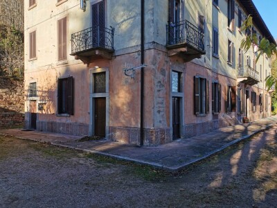 CUASSO AL MONTE, TRILOCALE CON BOX