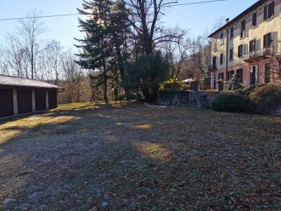 CUASSO AL MONTE, TRILOCALE CON BOX