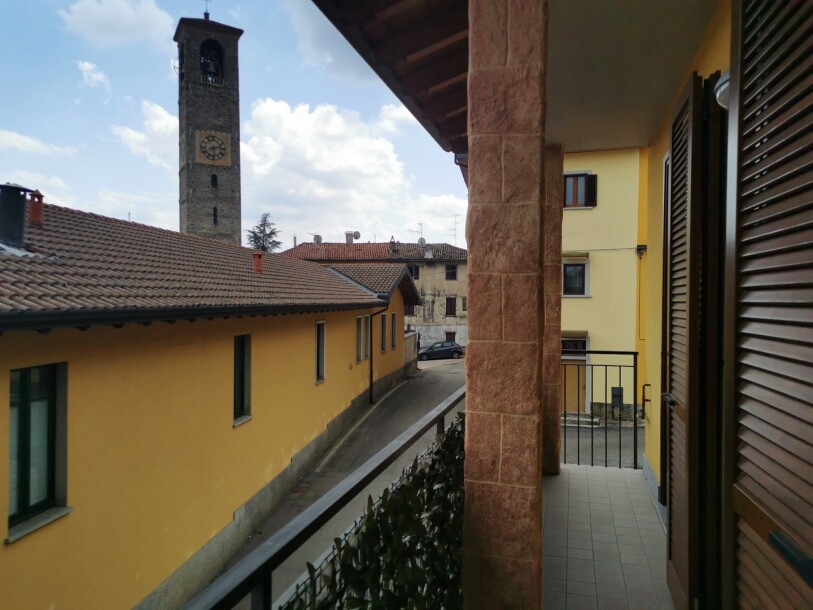 ARCISATE, TRILOCALE CON BOX-18