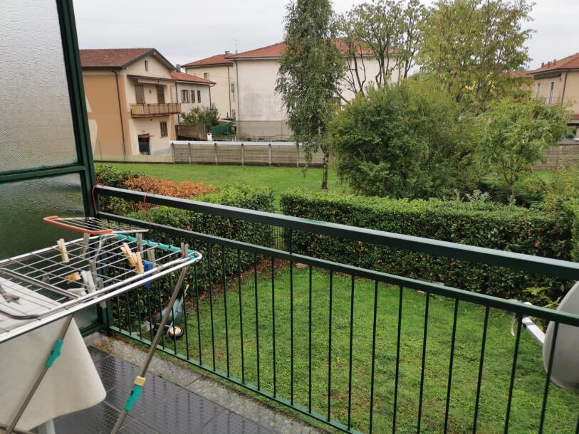 INDUNO OLONA, TRILOCALE SU DUE LIVELLI-18