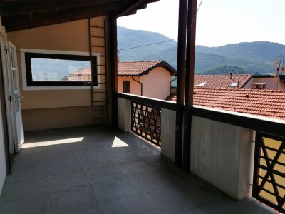 CUASSO AL PIANO, PORZIONE DI CASA