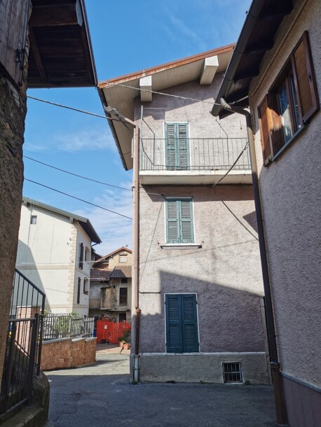 CUASSO AL MONTE, PORZIONE DI CASA-19