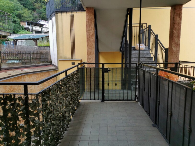 ARCISATE, TRILOCALE CON BOX-21