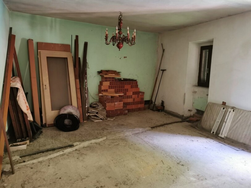 INDUNO OLONA, PORZIONE DI CORTE-22