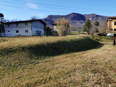 BISUSCHIO, BILOCALE CON ACCESSORI