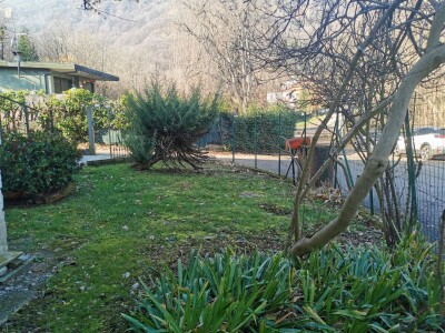 CUASSO AL MONTE, VILLA BIFAMILIARE