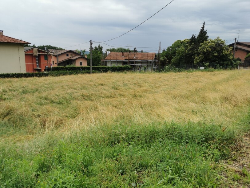 CLIVIO, TERRENO EDIFICABILE-3