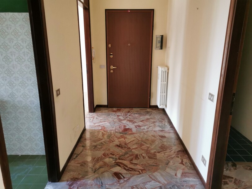 ARCISATE, COMODO TRILOCALE-5