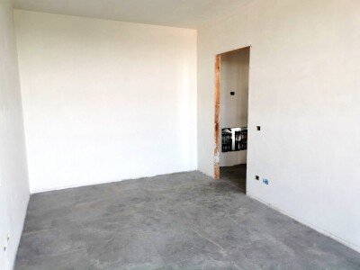 SALTRIO BILOCALE CON BOX