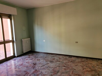 ARCISATE, COMODO TRILOCALE