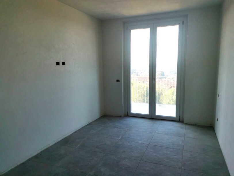 SALTRIO BILOCALE CON BOX-6