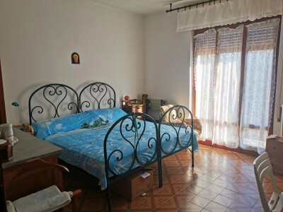 CUASSO AL MONTE, VILLA BIFAMILIARE