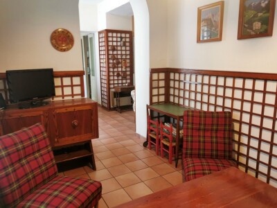 CUASSO AL PIANO, PORZIONE DI CASA