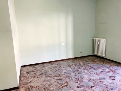 ARCISATE, COMODO TRILOCALE