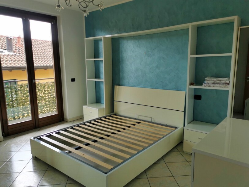 ARCISATE, TRILOCALE CON BOX-8
