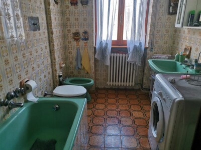 CUASSO AL MONTE, VILLA BIFAMILIARE